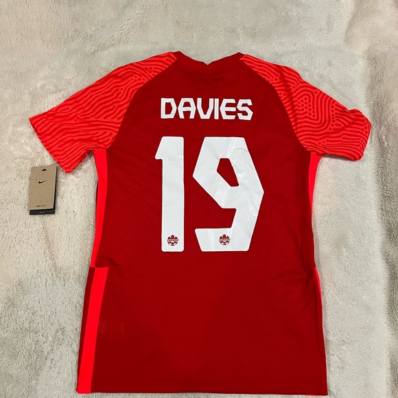 Canada soccer jersey - Picture 2 of 4
